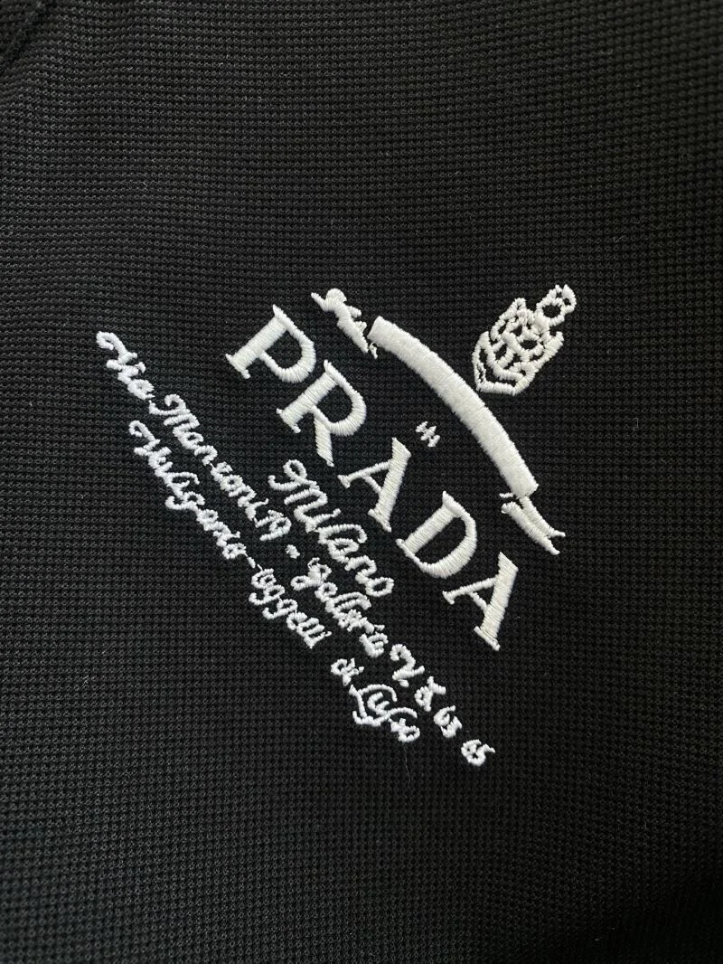 Neat Prada T-Shirts 168428