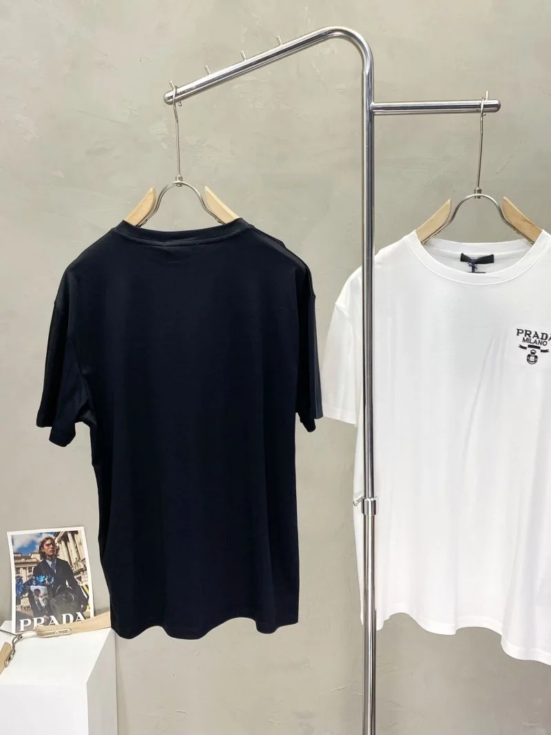 Sustainable Prada T-Shirts 168438