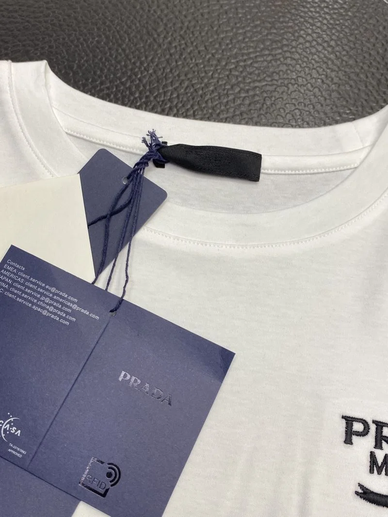 Sustainable Prada T-Shirts 168438