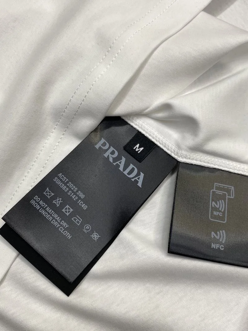 Sustainable Prada T-Shirts 168438
