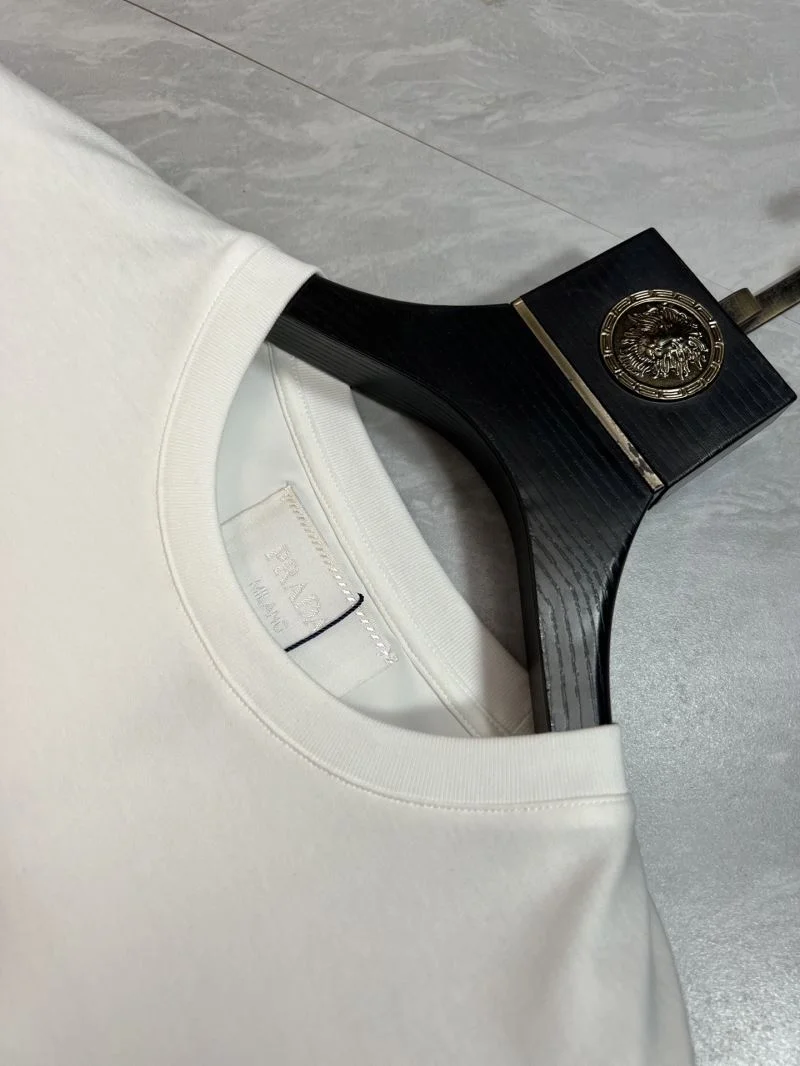 Lightweight Prada T-Shirts 168453