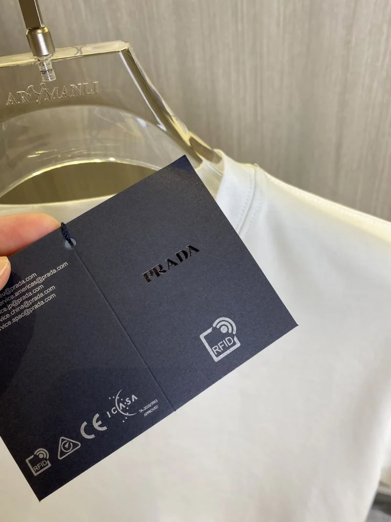 Prada T-Shirts GoAnywhere 168425