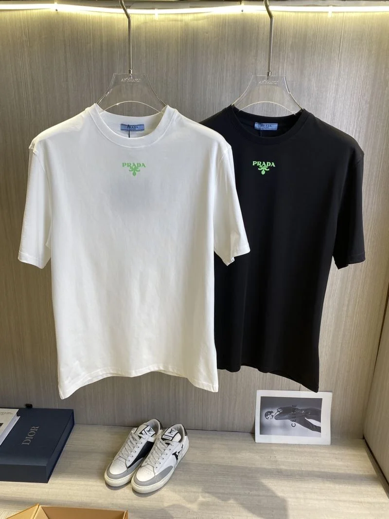 Prada T-Shirts GoAnywhere 168425