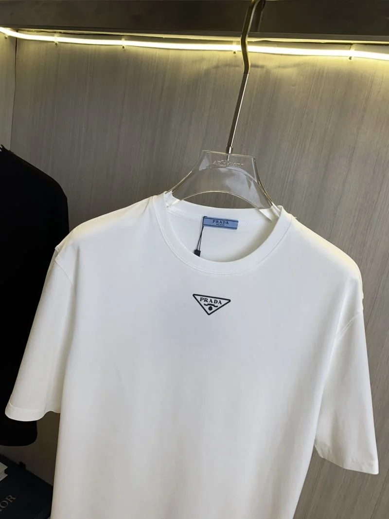 Flexible Prada T-Shirts 168424