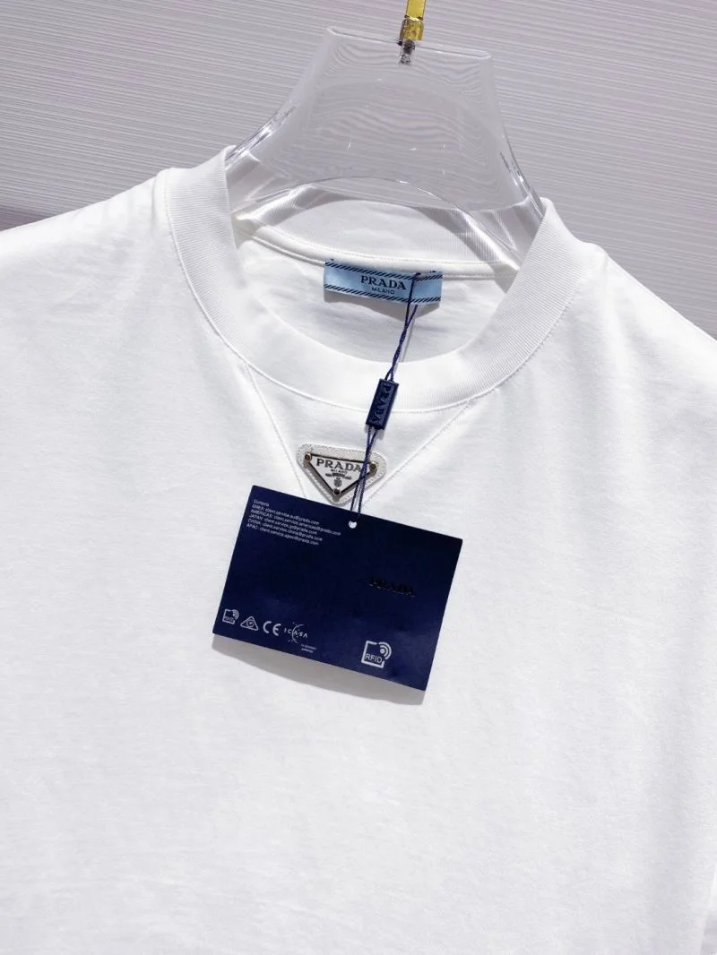 Breathable Prada T-Shirts 168415