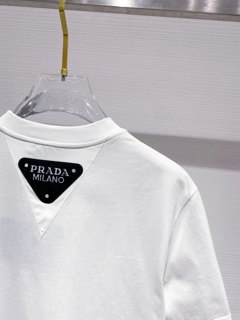 Breathable Prada T-Shirts 168415