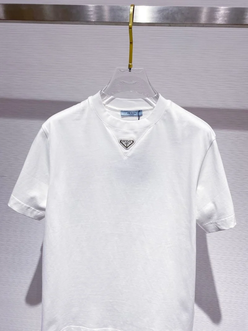 Breathable Prada T-Shirts 168415