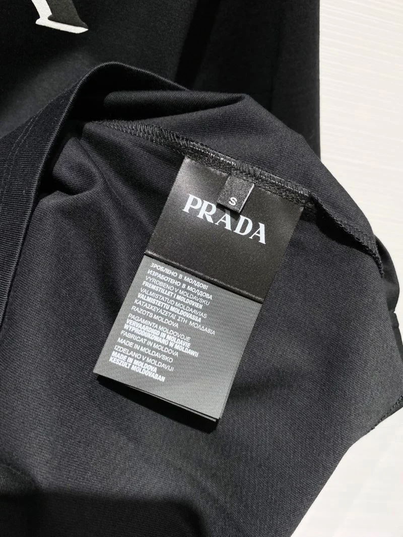 Prada T-Shirts Lightweight 168414