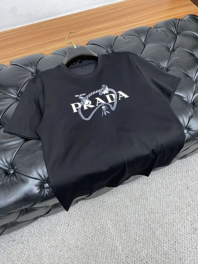 Prada T-Shirts Comfortable 168407