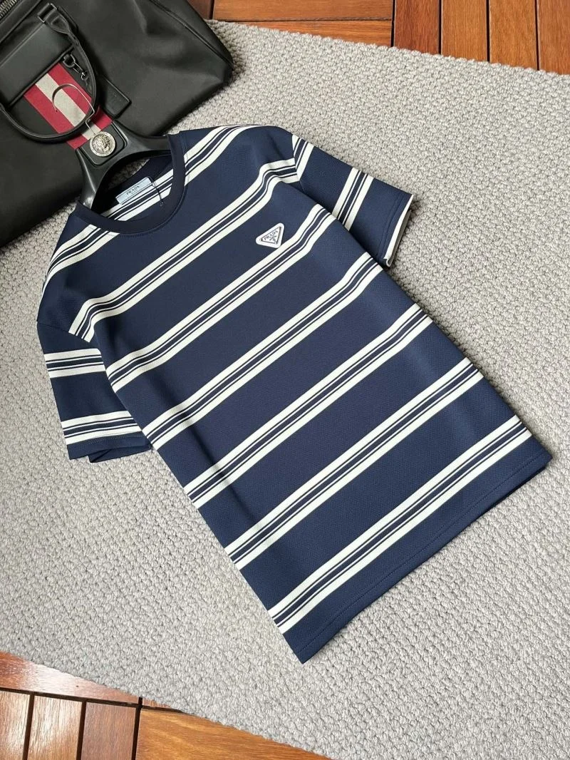 Prada T-Shirts Modern 168390