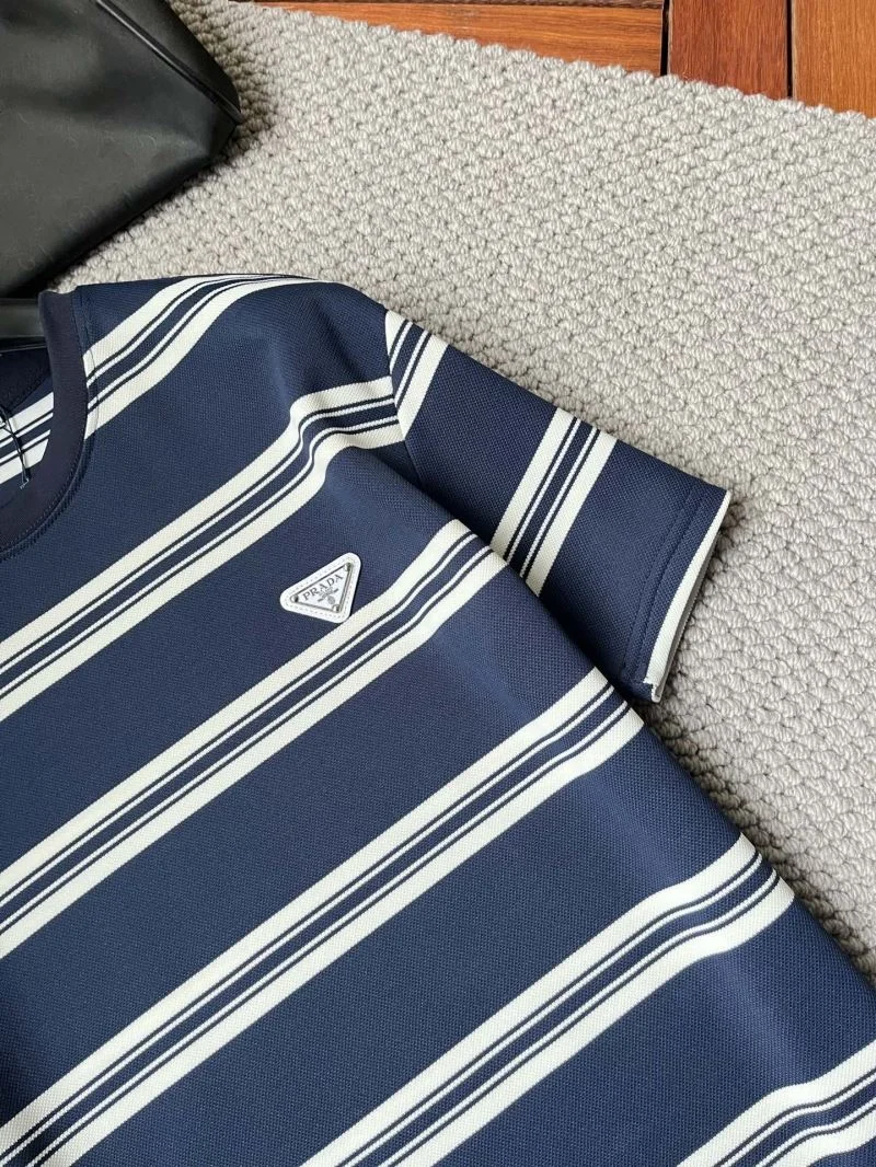 Prada T-Shirts Modern 168390