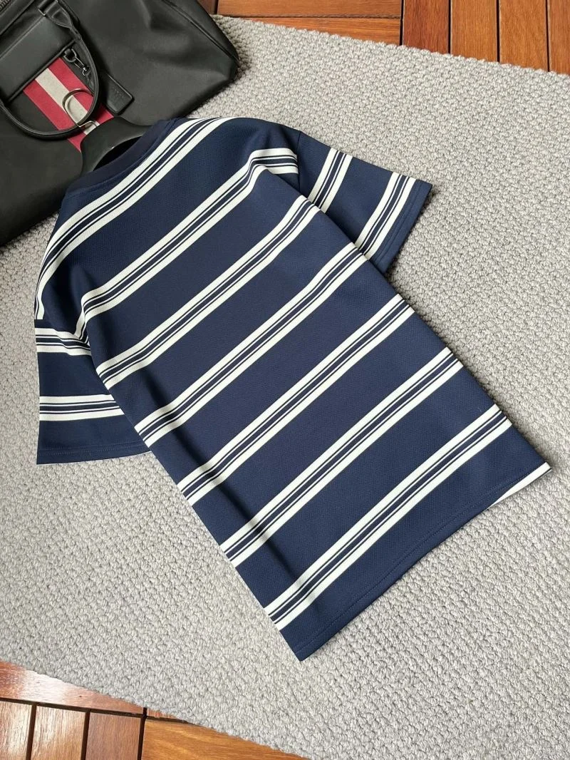 Prada T-Shirts Modern 168390