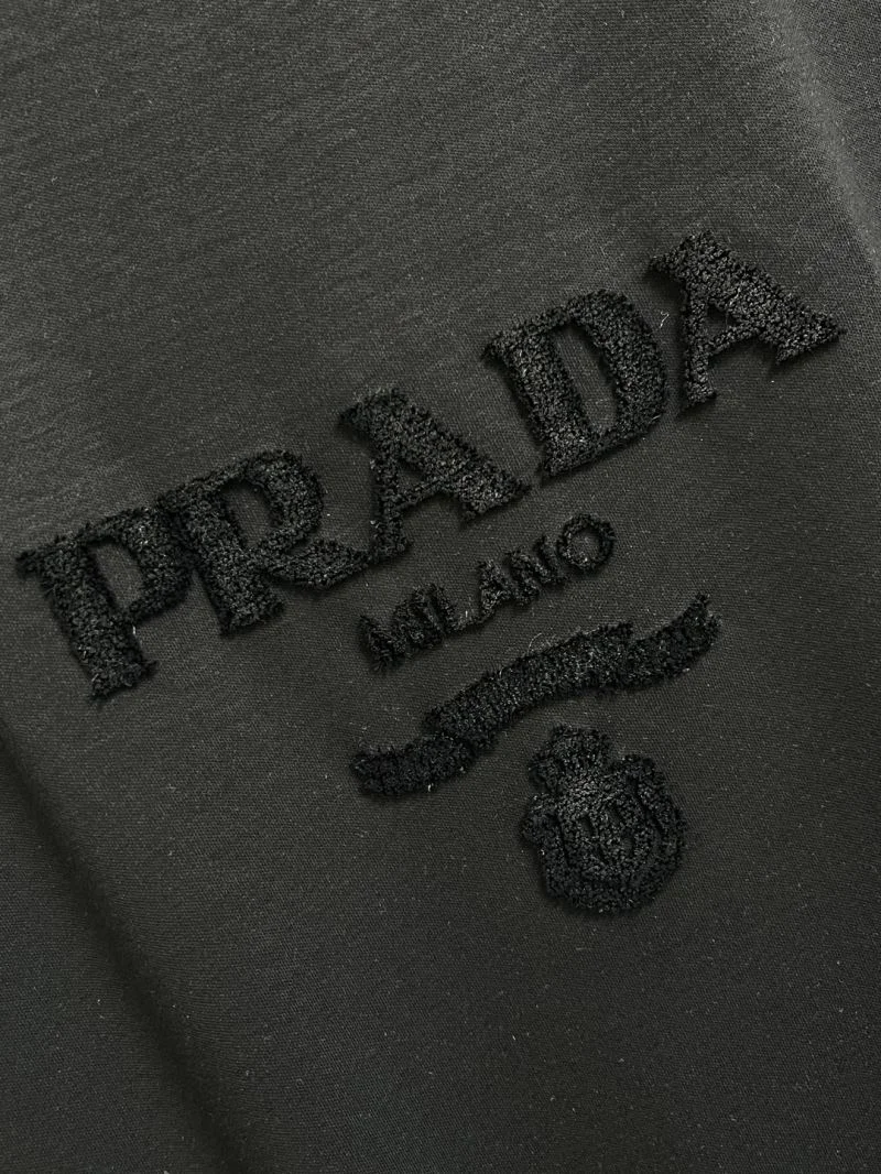Modern Prada T-Shirts 168418