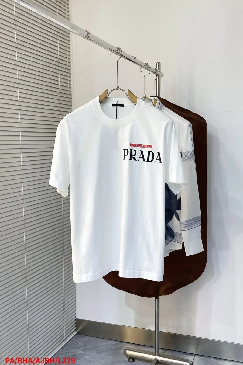 Prada T-Shirts ZeroBulk 168403