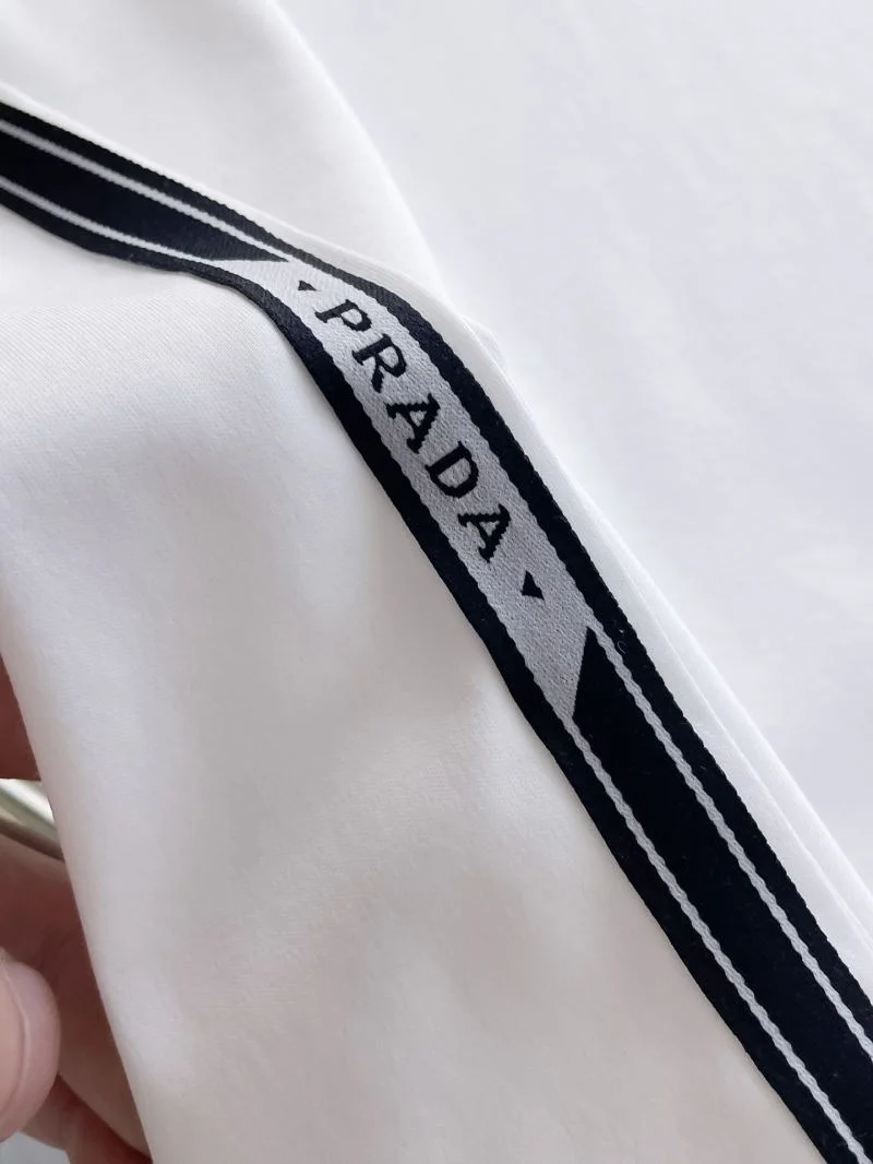 Prada T-Shirts Lightweight 168405