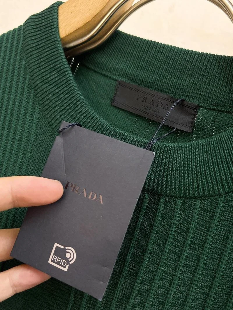 Prada T-Shirts Comfortable 168367