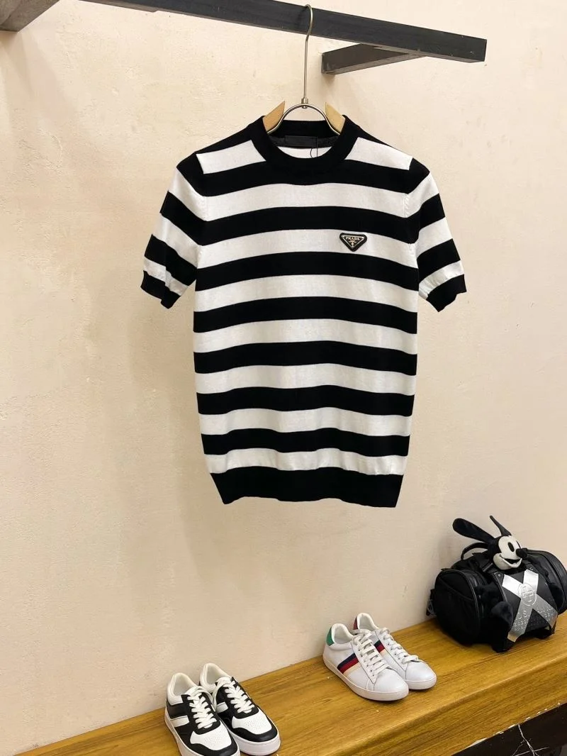 Prada T-Shirts Durable 168360