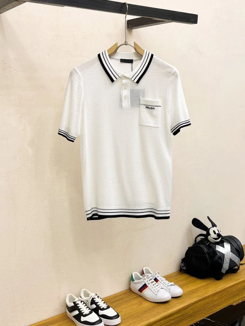 Classic Prada T-Shirts 168361