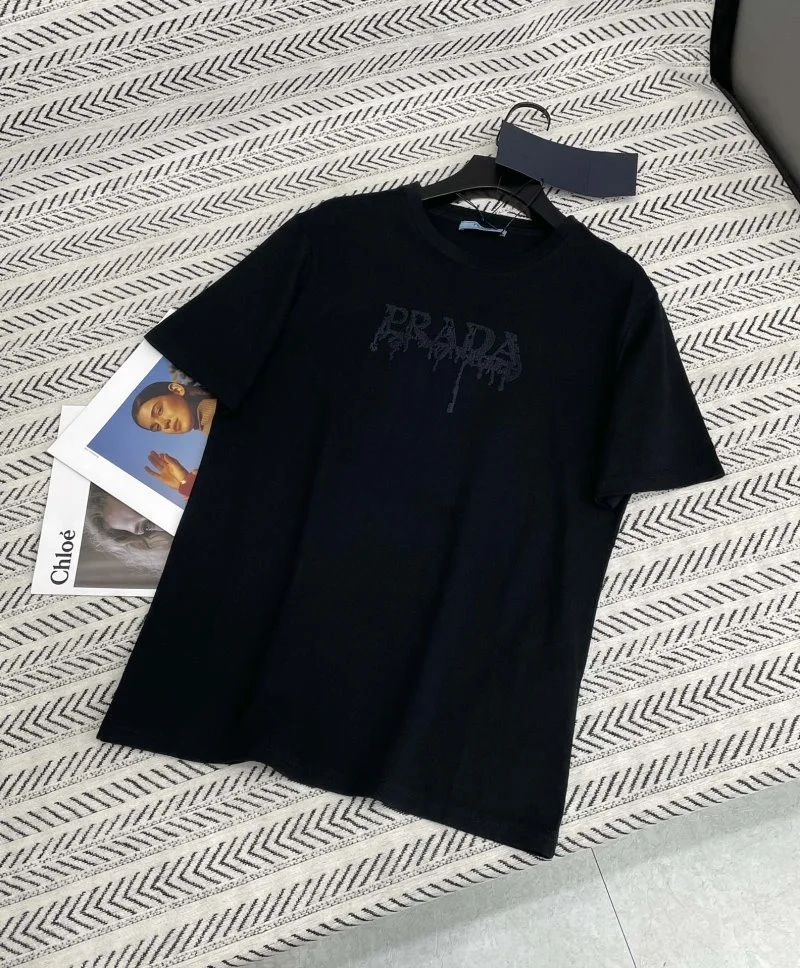 Classic Prada T-Shirts 166298