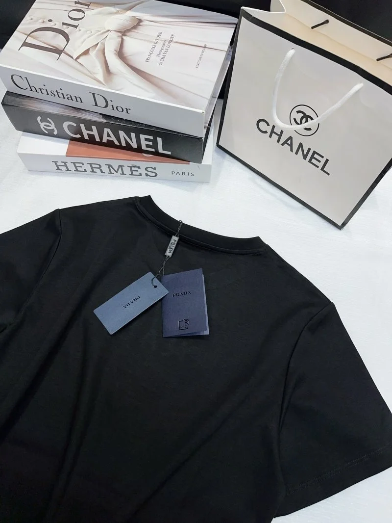 Prada T-Shirts Stylish 166293