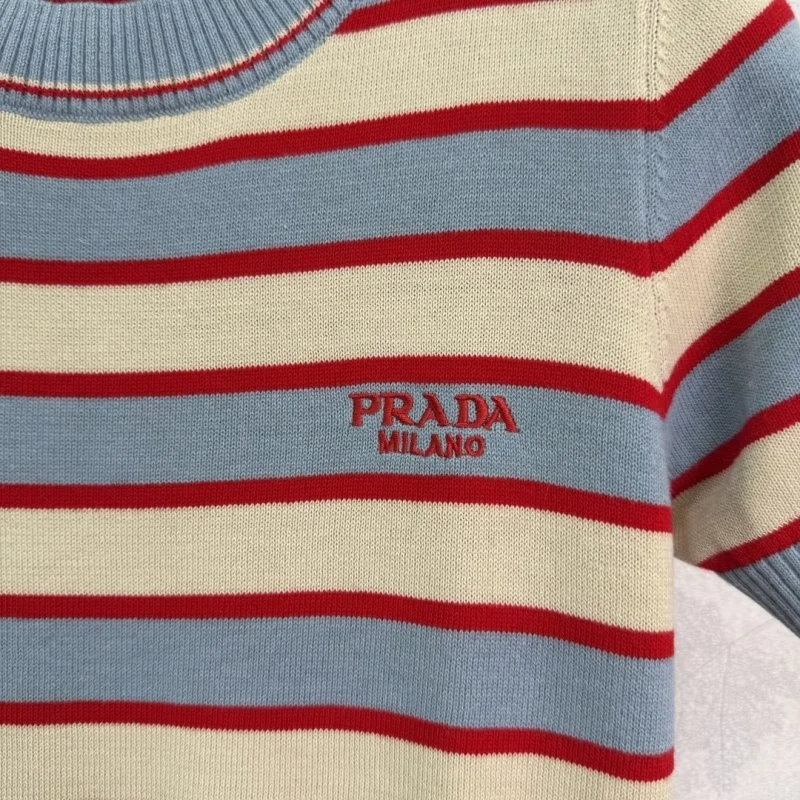 Seasonal Prada T-Shirts 166290