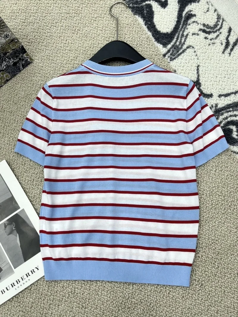 Prada T-Shirts UrbanStyle 166338