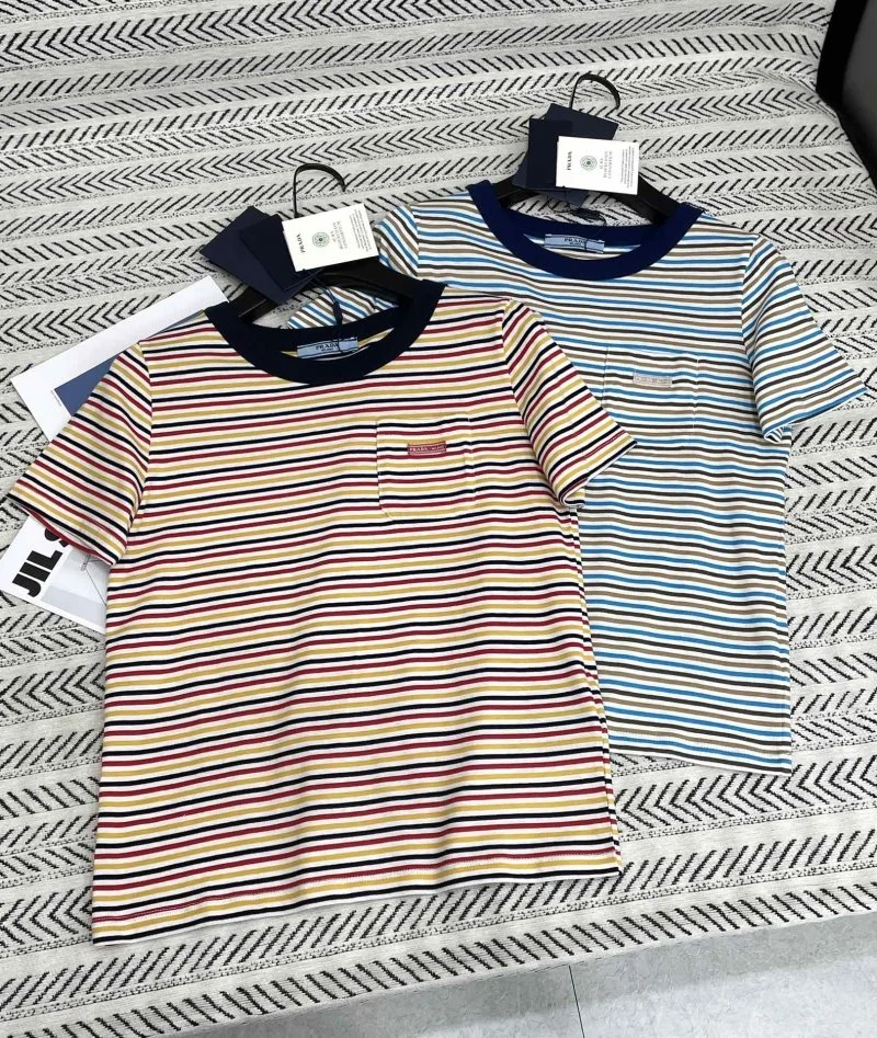 Prada T-Shirts Classic 166272