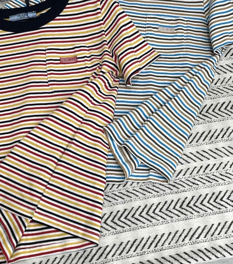 Prada T-Shirts Classic 166272