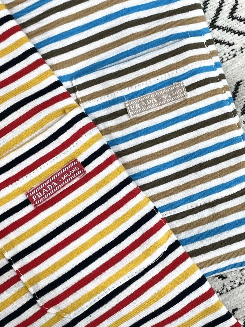 Prada T-Shirts Classic 166272