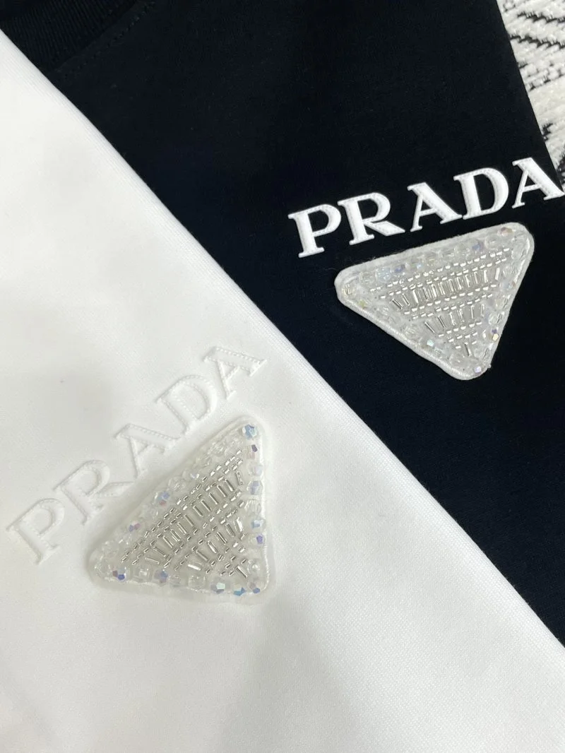 Bold Prada T-Shirts 166277