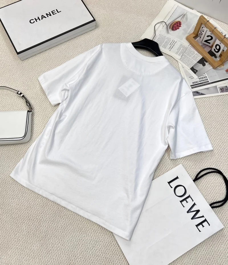 Prada T-Shirts Sleek 166275