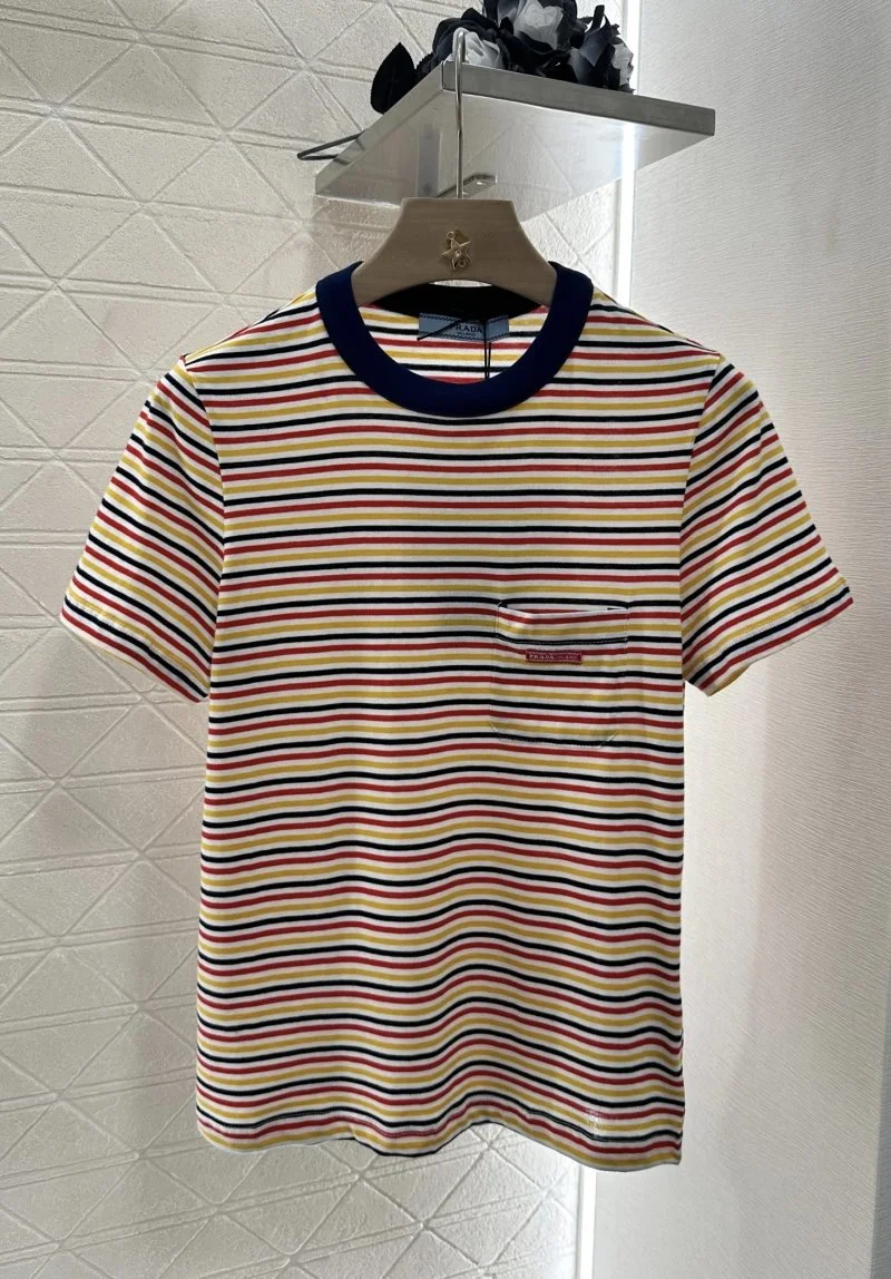Prada T-Shirts Cozy 166264