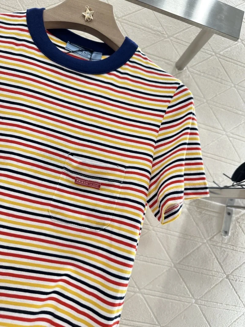 Prada T-Shirts Cozy 166264