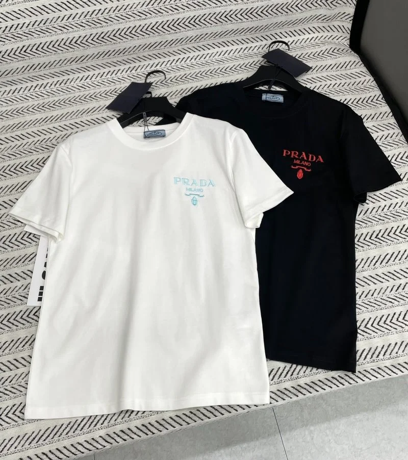 Prada T-Shirts Versatile 166350