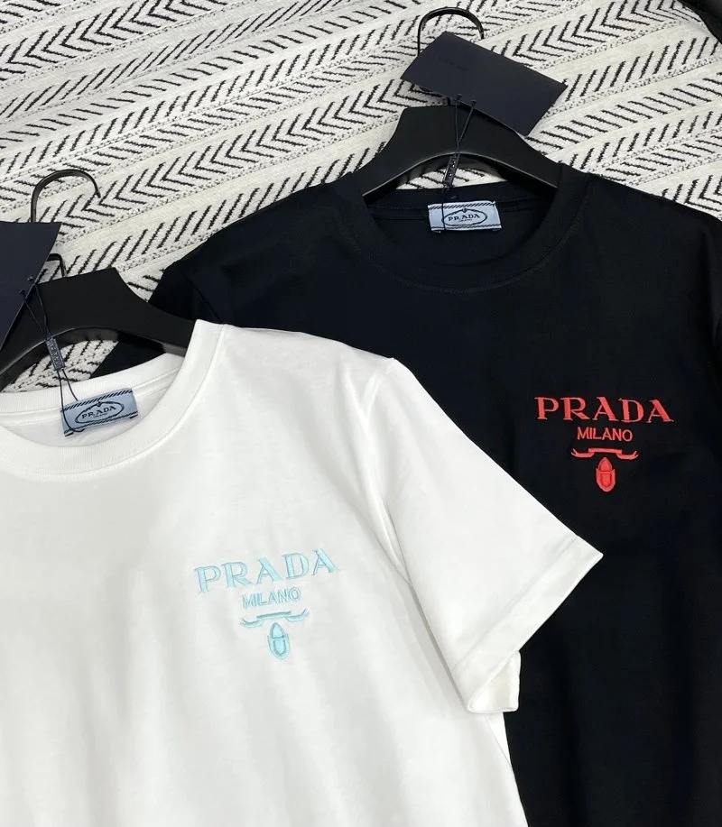 Prada T-Shirts Versatile 166350