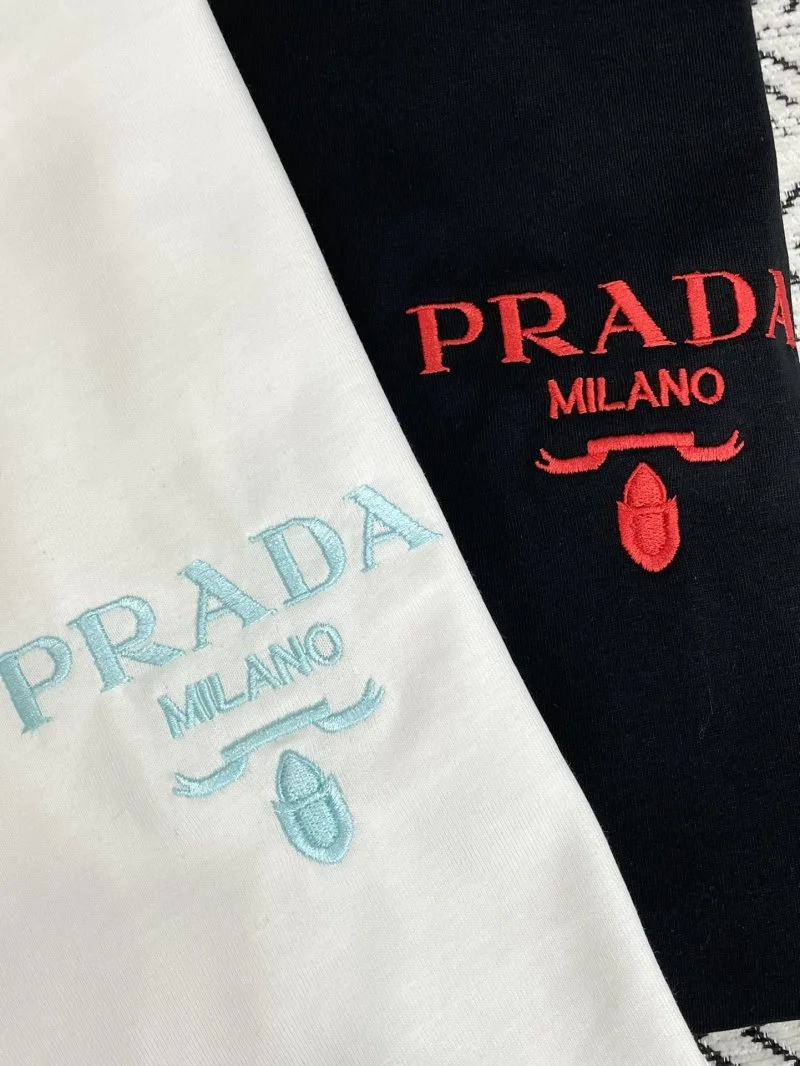 Prada T-Shirts Versatile 166350