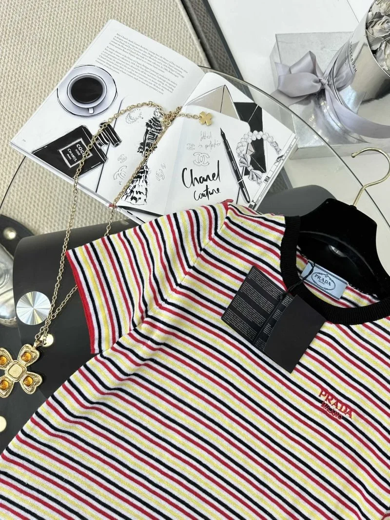 Prada T-Shirts FreshLook 166234