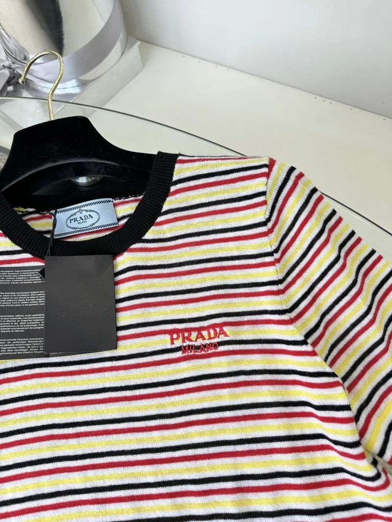 Prada T-Shirts FreshLook 166234