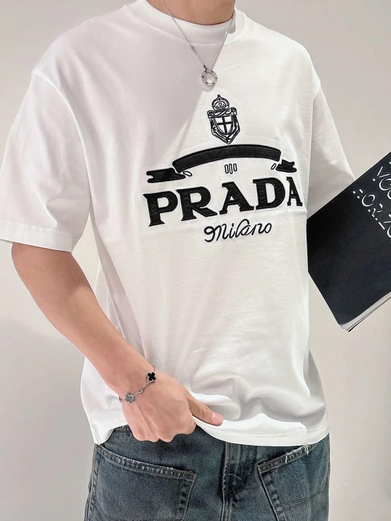 ZipUp Prada T-Shirts 167914