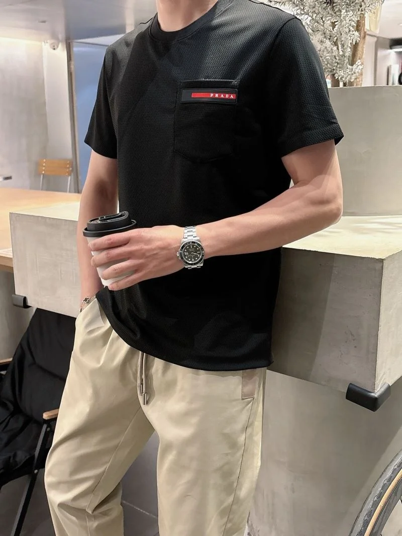Prada T-Shirts Trendsetting 167904