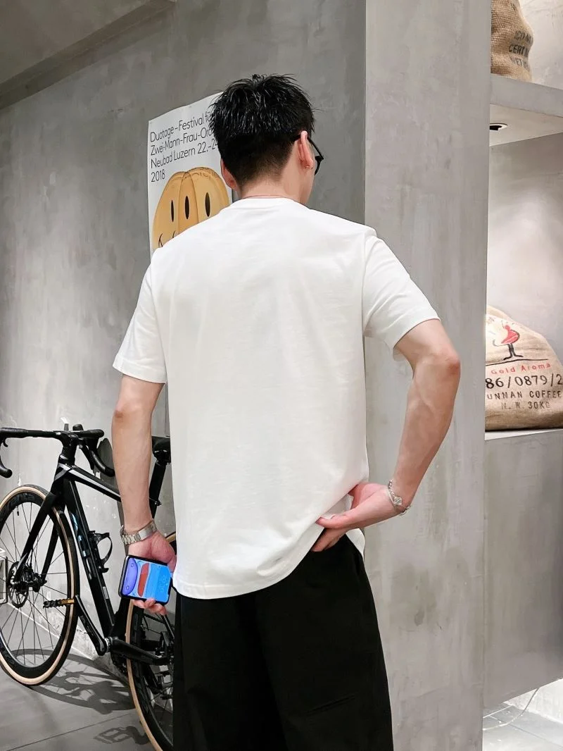 Resilient Prada T-Shirts 167903