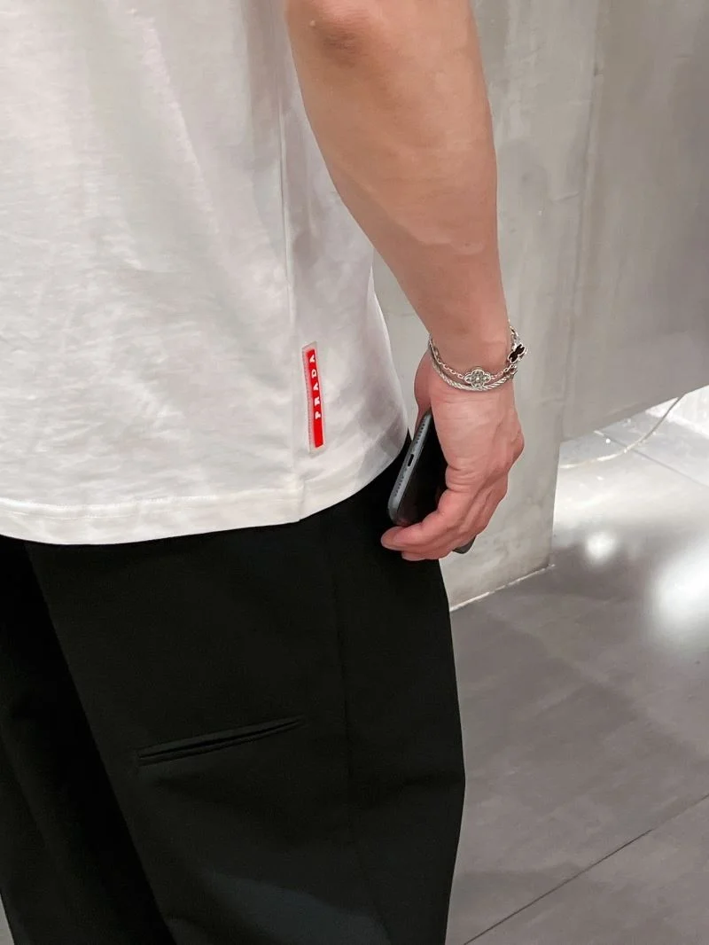 Resilient Prada T-Shirts 167903