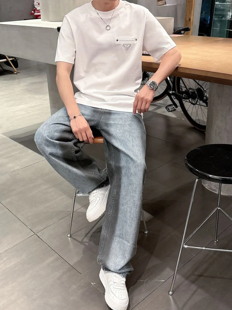 Original Prada T-Shirts 167901