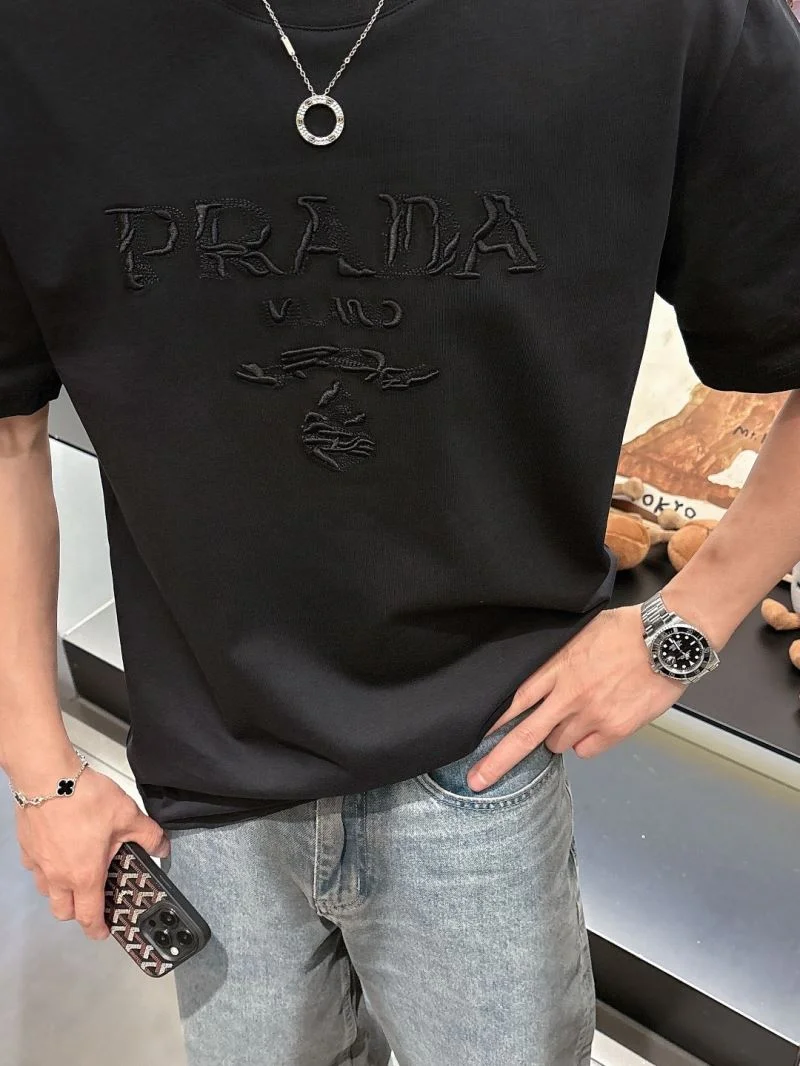 Sophisticated Prada T-Shirts 167899