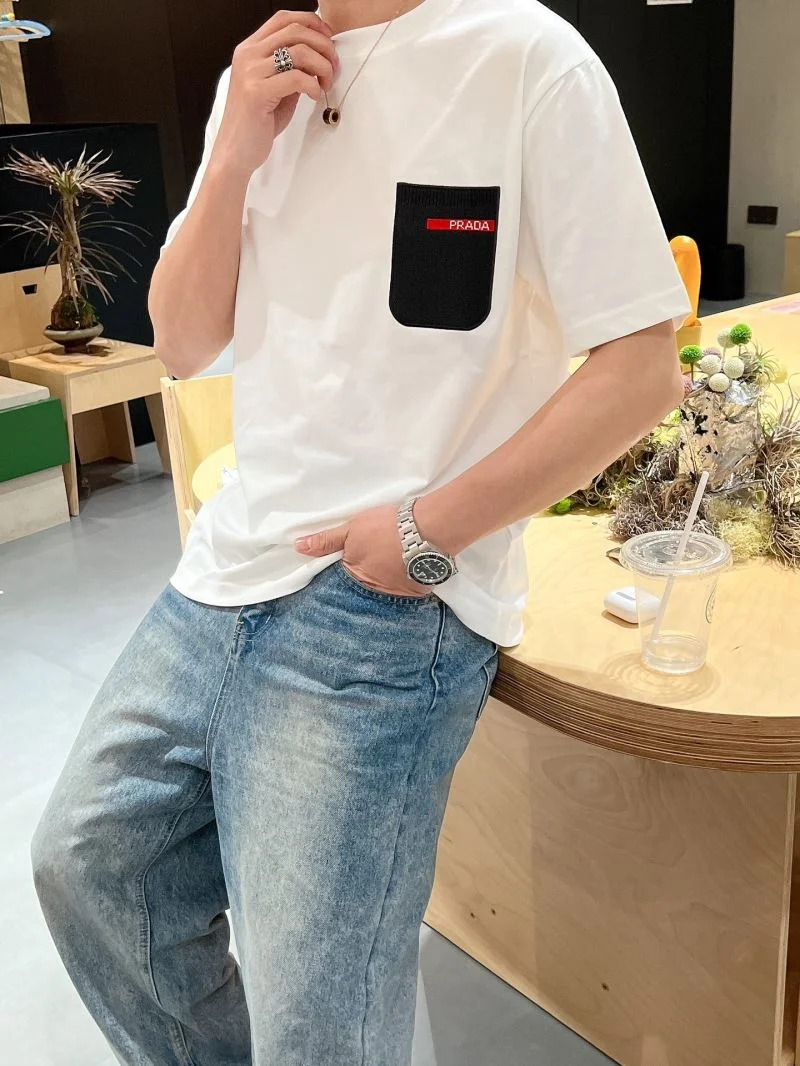 Prada T-Shirts Trendsetting 167887