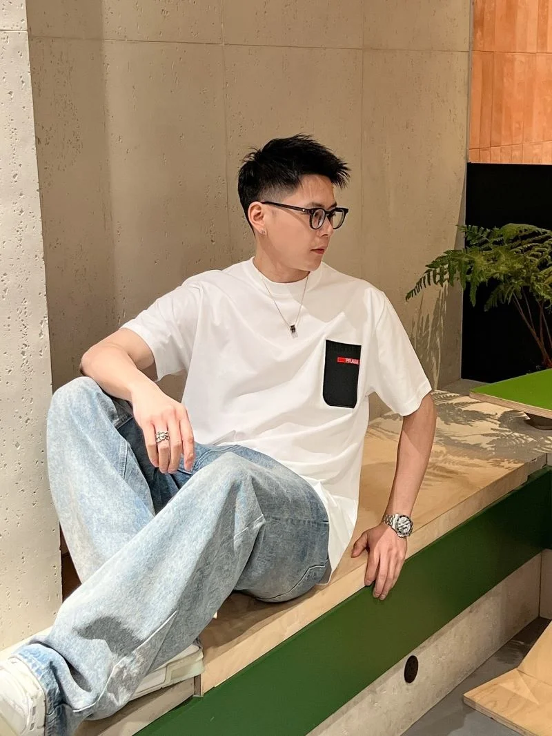 Prada T-Shirts Trendsetting 167887