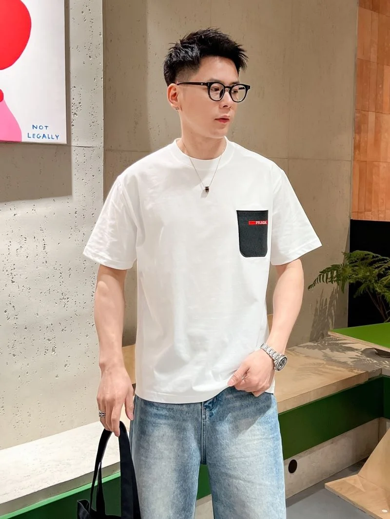 Prada T-Shirts Trendsetting 167887