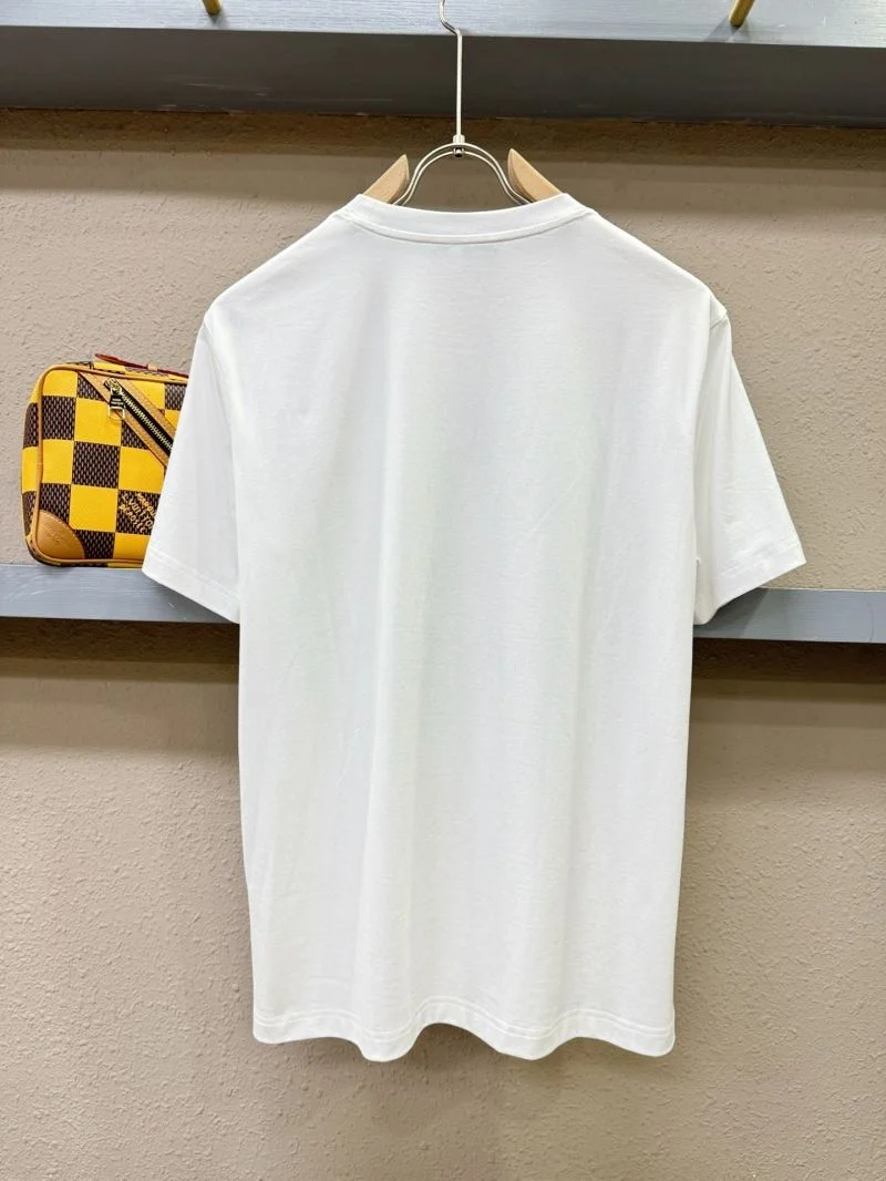 ModernLook Prada T-Shirts 167898
