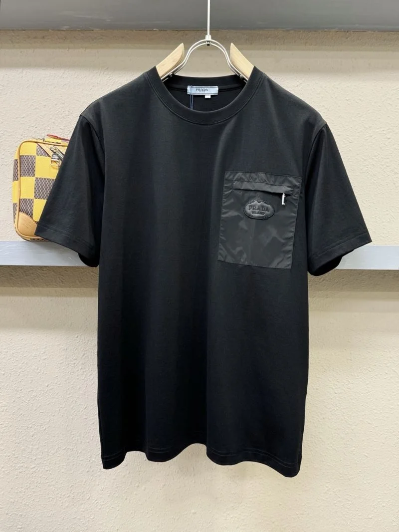 Prada T-Shirts WellDesigned 167895