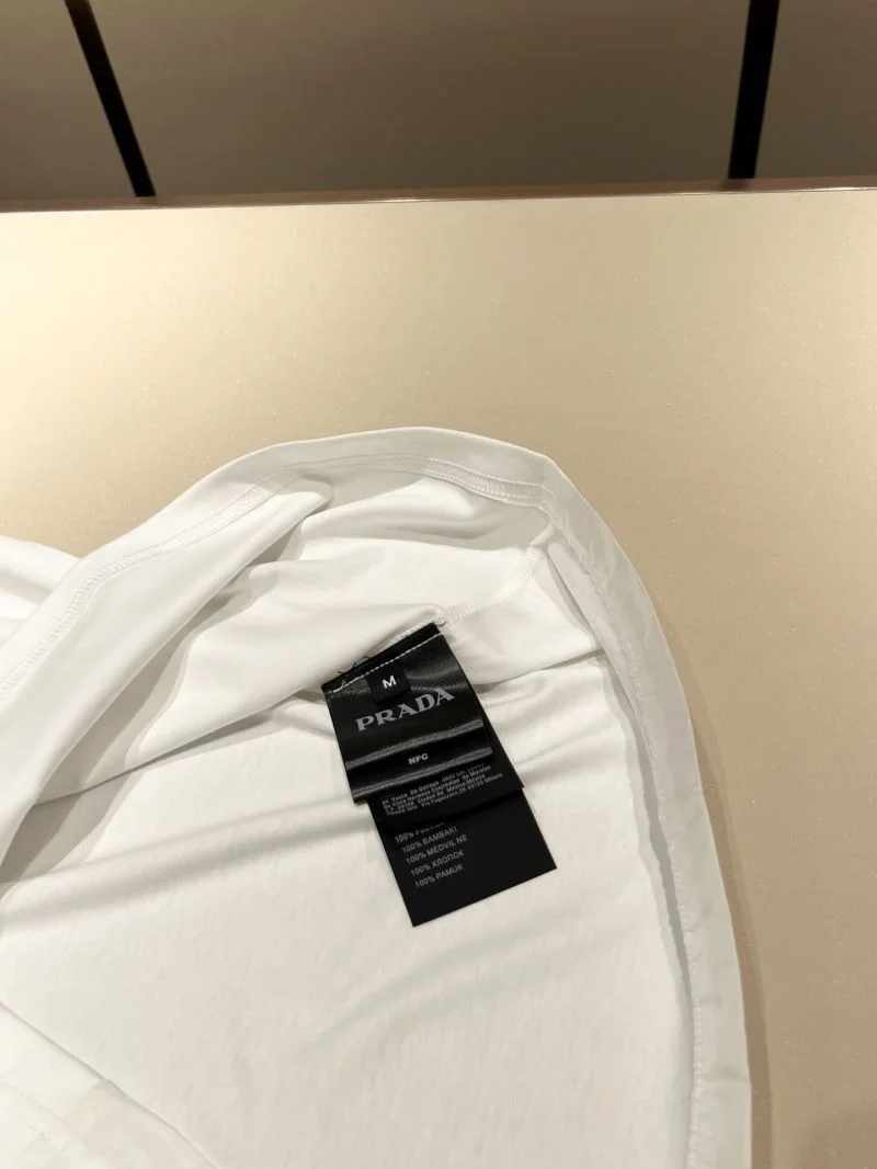 EasyCare Prada T-Shirts 167892